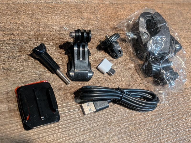 アクションカメラ『Luminono』レンズが180°回転＆2K&48MP高解像度