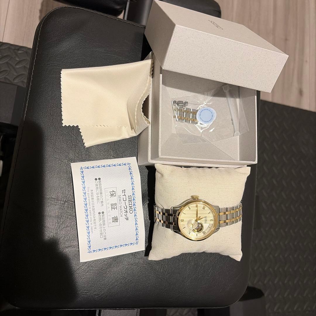 セイコー 自動巻き 時計 ゴールド/シルバー　SARY238