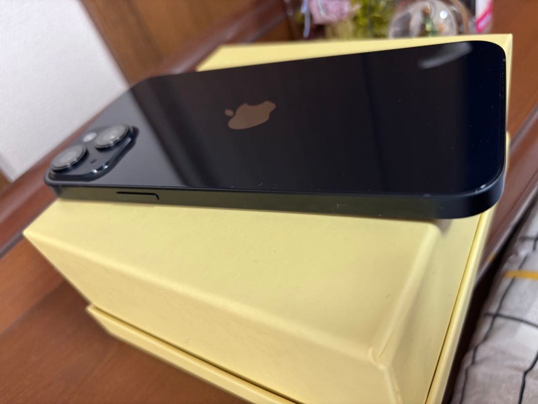 f*s様 Apple iPhone 14 PLUS 256GB ブラック 本体