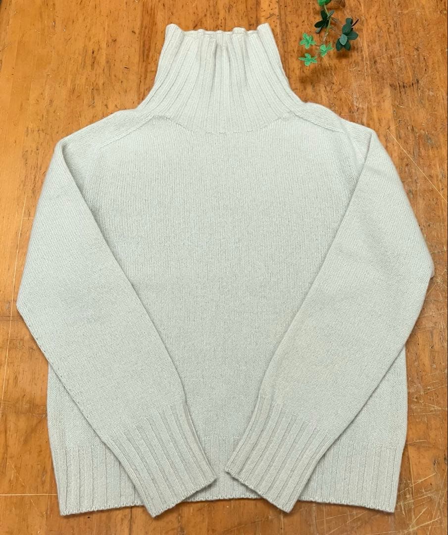 MARGARET HOWELL カシミヤタートルネックニット アイボリー