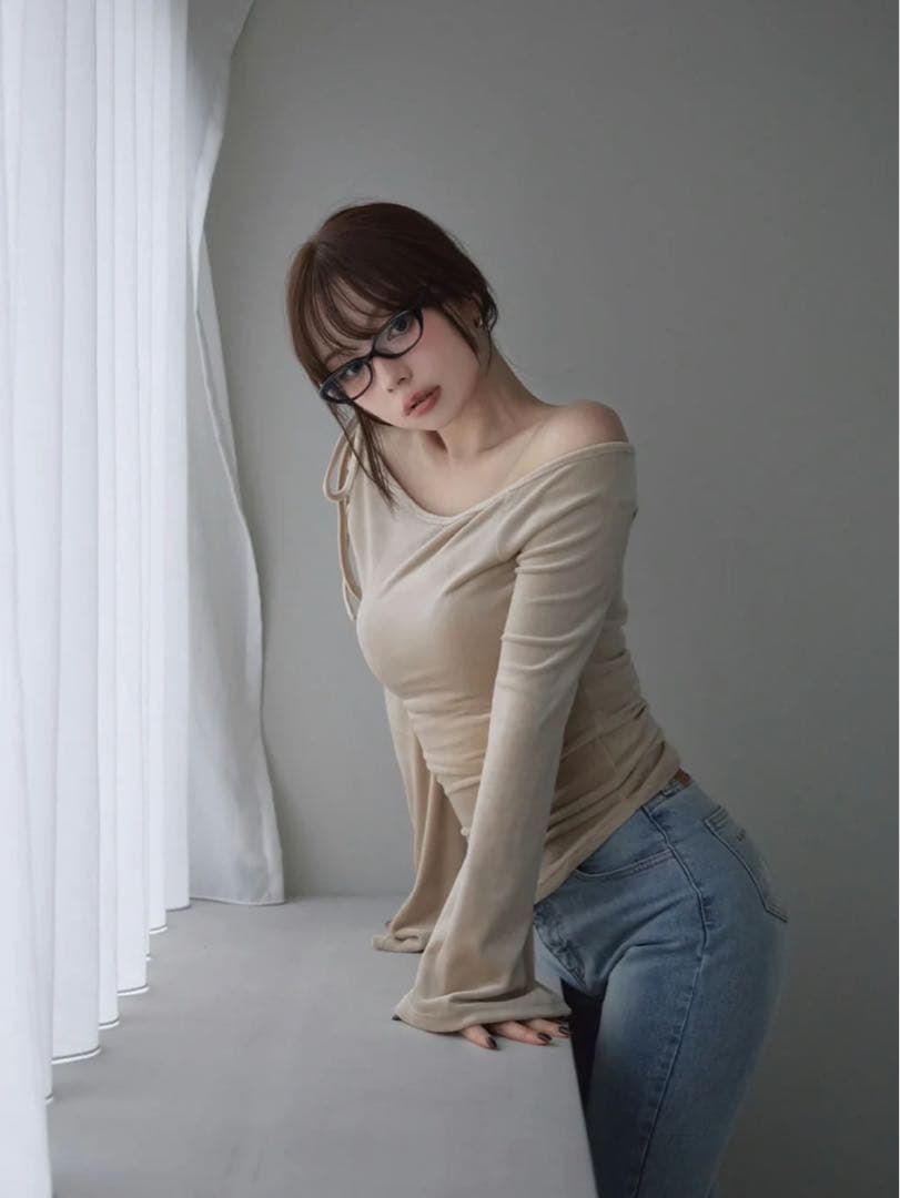 andmary Ruth velour tops定価8,800円