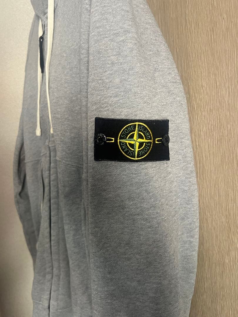 (当日または翌日配送)STONE  パーカー