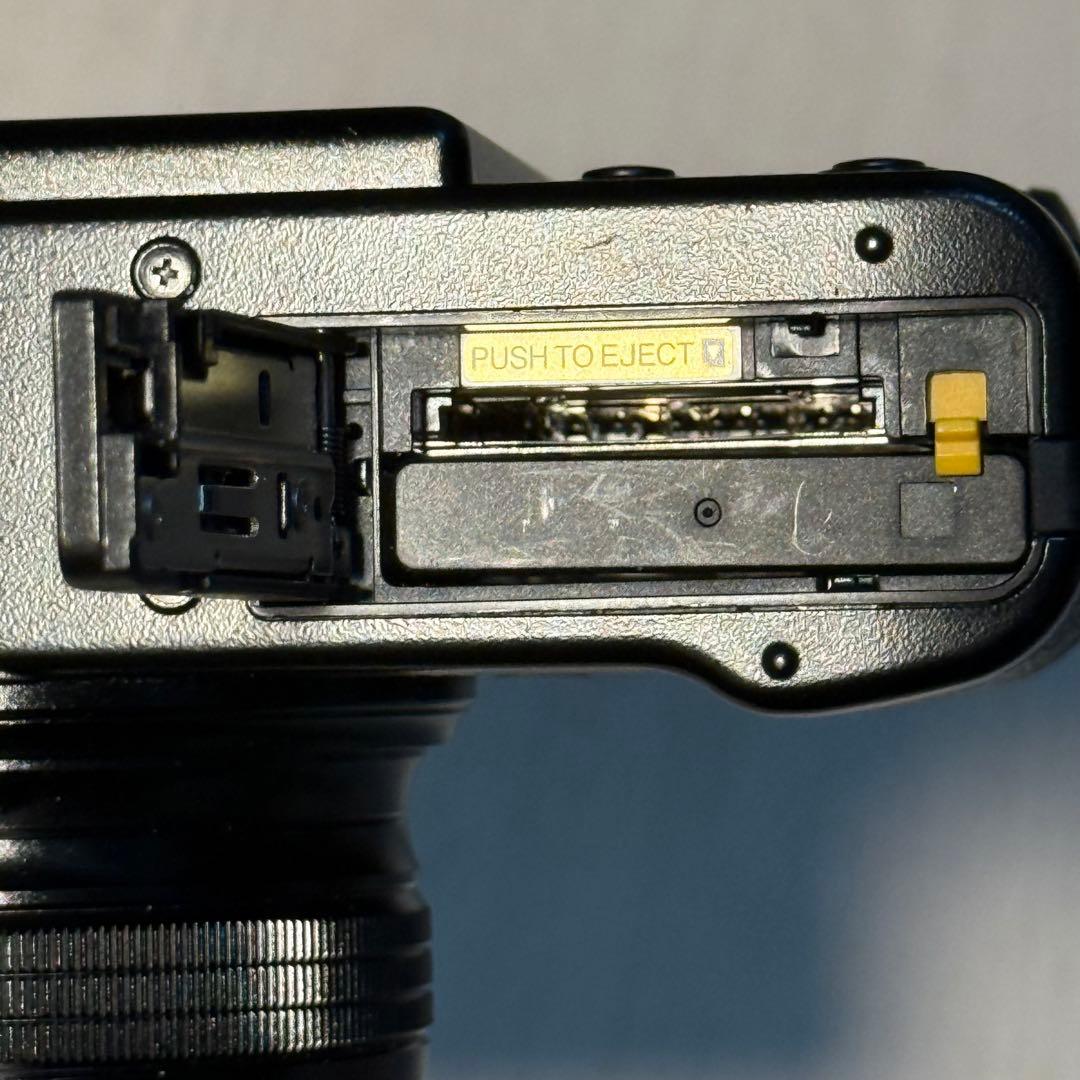 FUJIFILM X10 デジタルカメラ　 動作確認済み