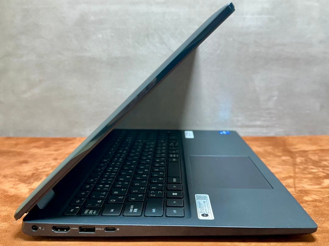 Windowsノート本体 DELL Latitude 3520 i5-1145G7 16 256 15.6