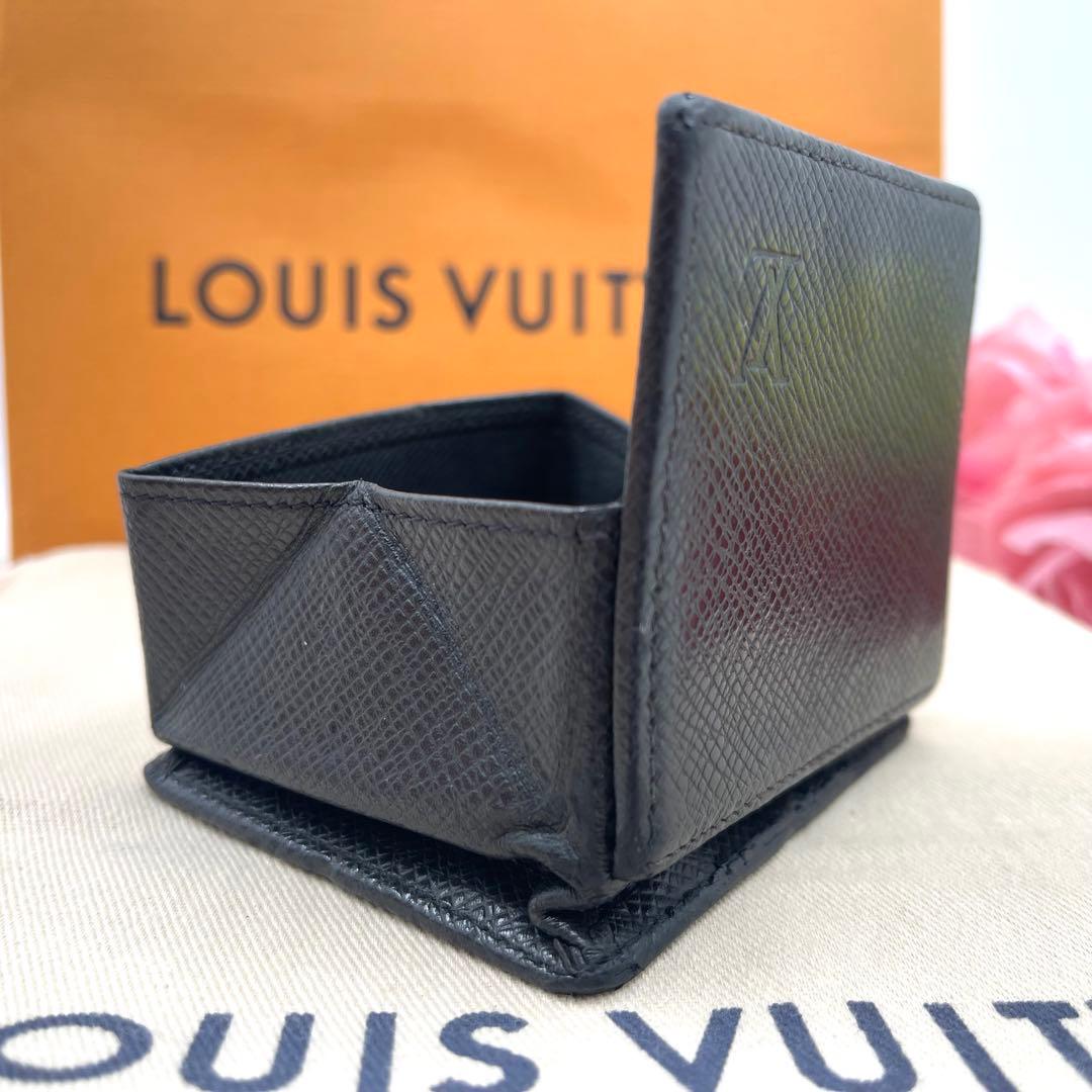 ルイヴィトン　タイガ　ケース　ポルトモネ　ボワット　小銭入 784