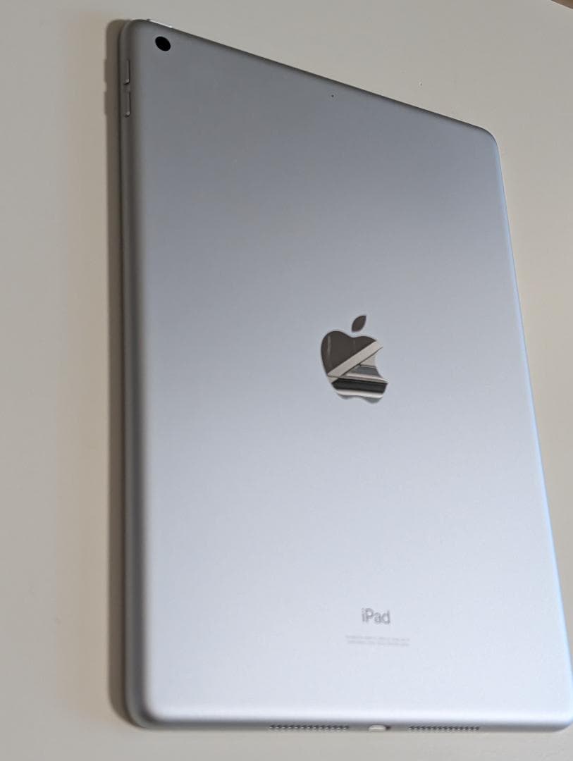iPad 第8世代 128GB WiFiモデル 美品 バッテリー92%