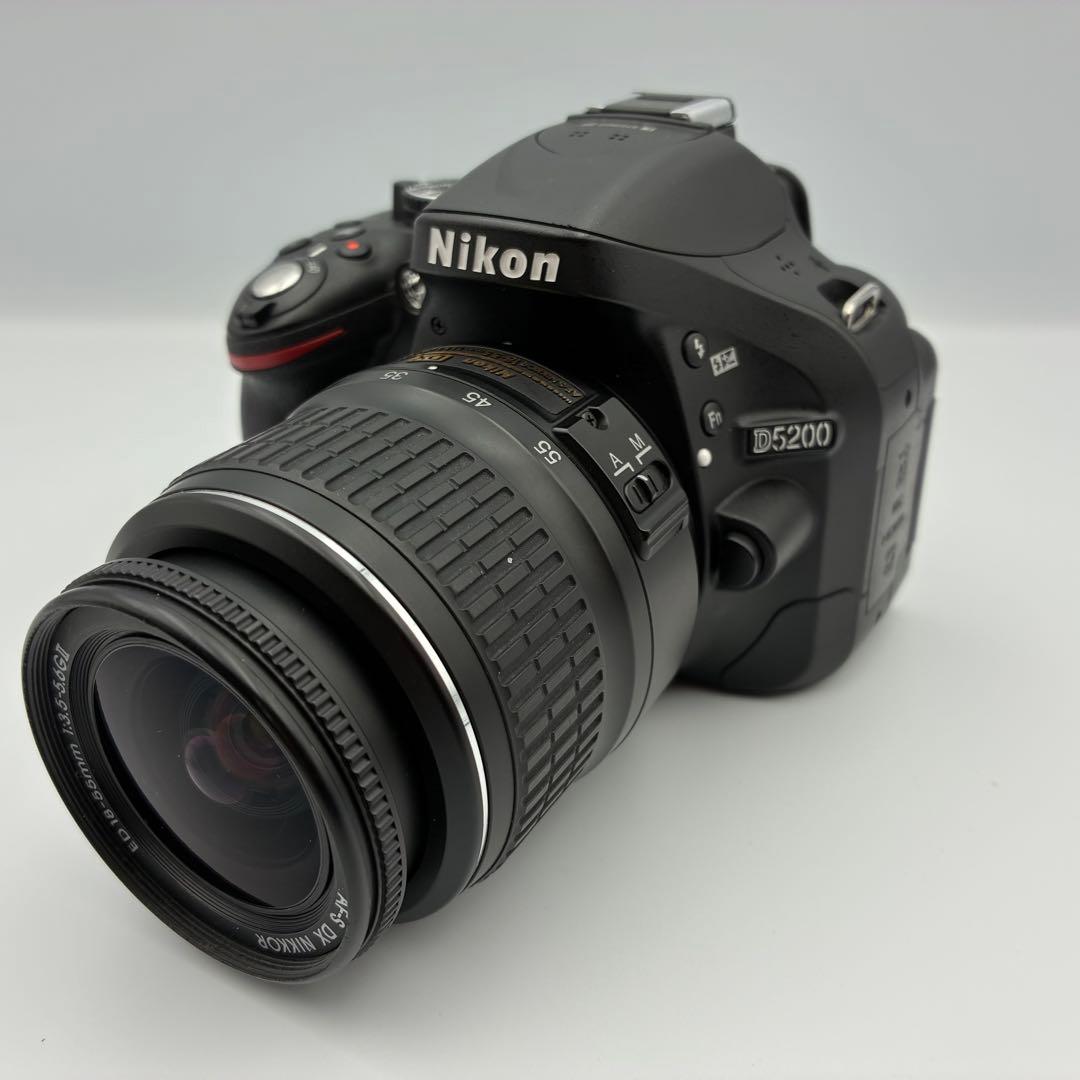 2410万画素 Nikon D5200 ダブルレンズ 自撮り 軽量 バリアングル