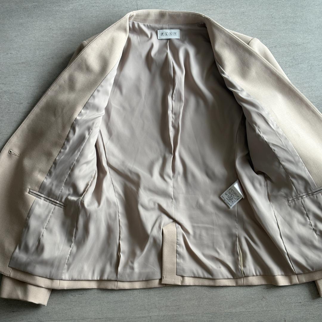 PLST プラステ ノーカラー スーツ セットアップ ベージュ Mサイズ