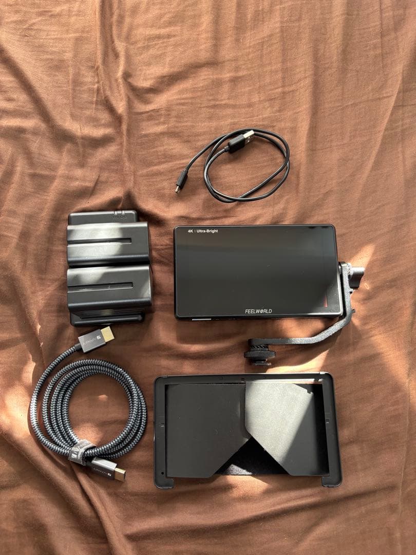 FEELWORLD LUT6 カメラモニター 6インチ 2600nit超高輝度