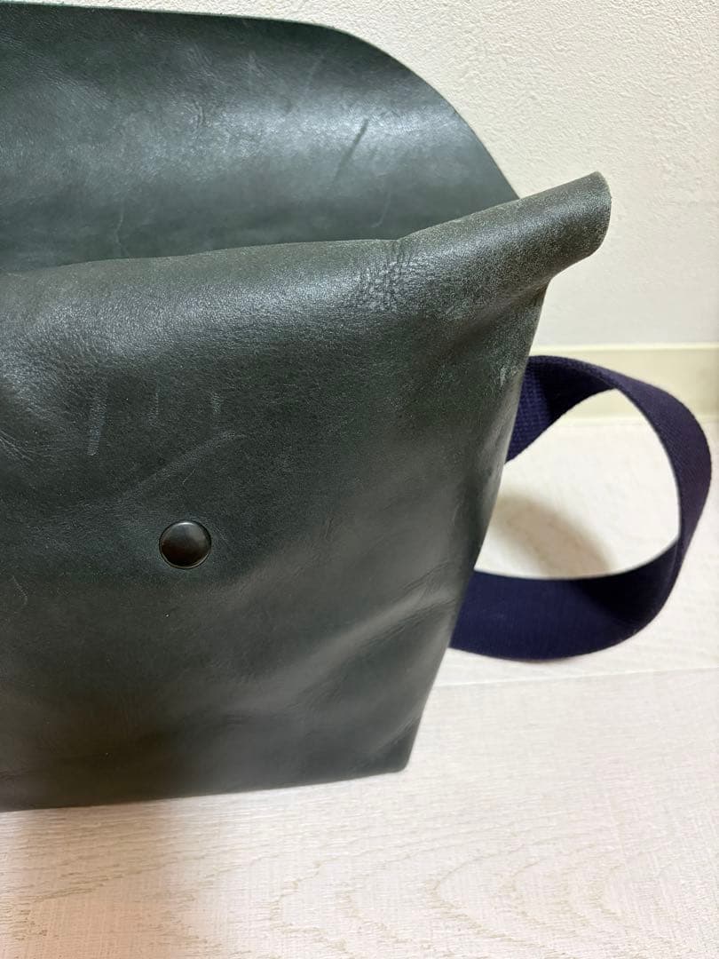 【良品】uni&co／レザーメッセンジャーバッグ