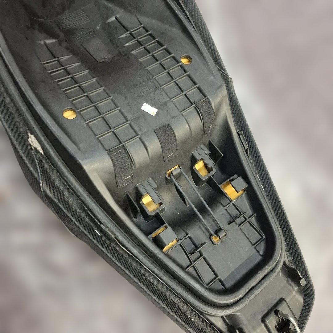 ＰＣＸ１２５（ＪＫ０５）・１６０（ＫＦ４７）エンデュランスカスタムシートタイプＢ