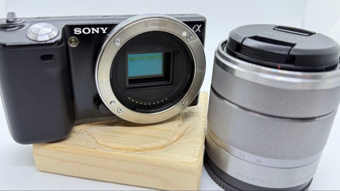 Sony NEX5 レンズは18-55 付属品あり