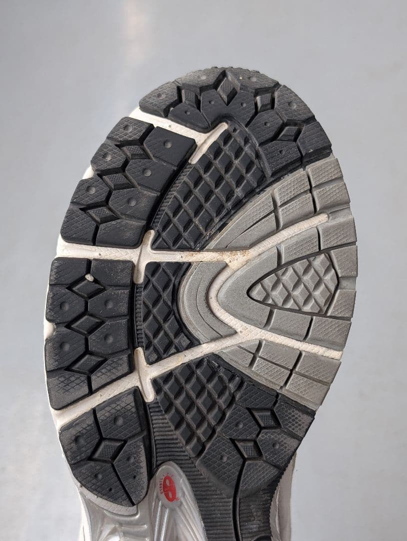 27.0cm ニューバランス m2002rxj gtx ゴアテックス スニーカー