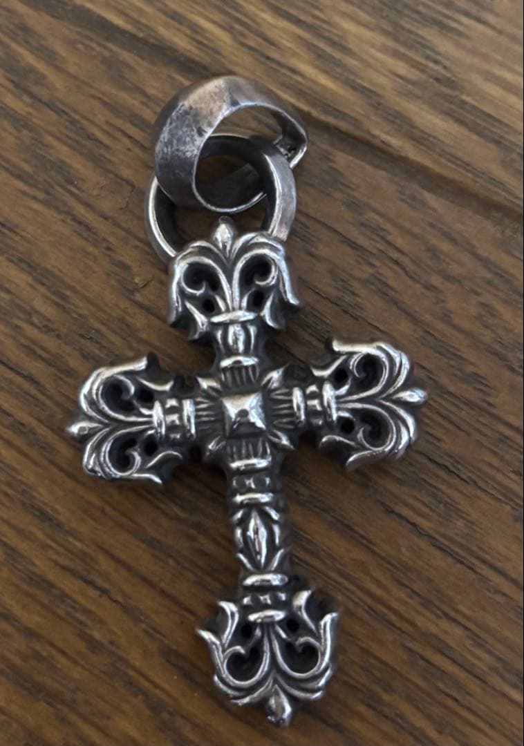クロムハーツ フィリグリークロスXS with ベイル インボイス原本付き