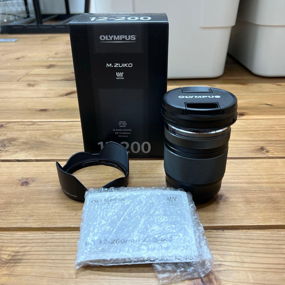 オリンパス　M.ZUIKO 12-200mm f3.5-6.3