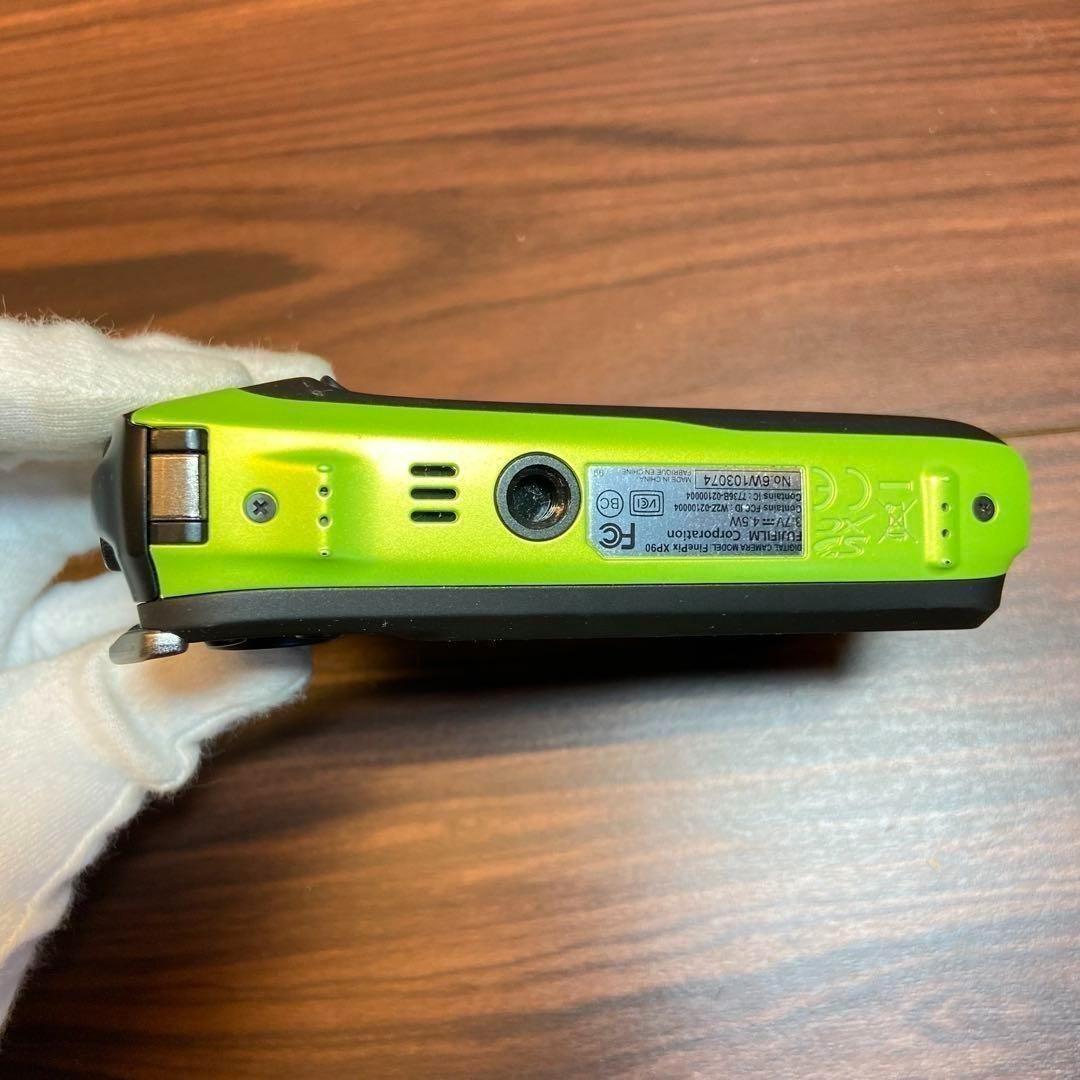 FUJIFILM FINEPIX XP90 デジカメ　ほぼ新品 3440