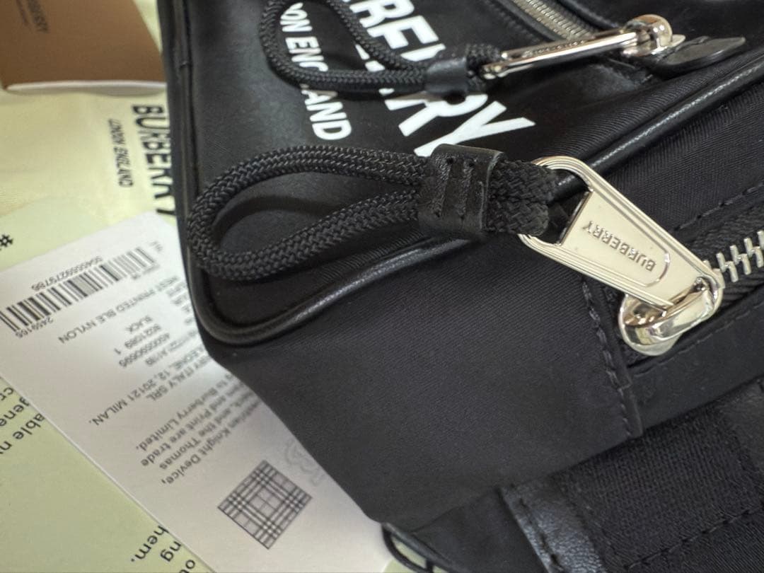 BURBERRY バーバリー　ロゴプリント　ボディバッグ　ナイロン