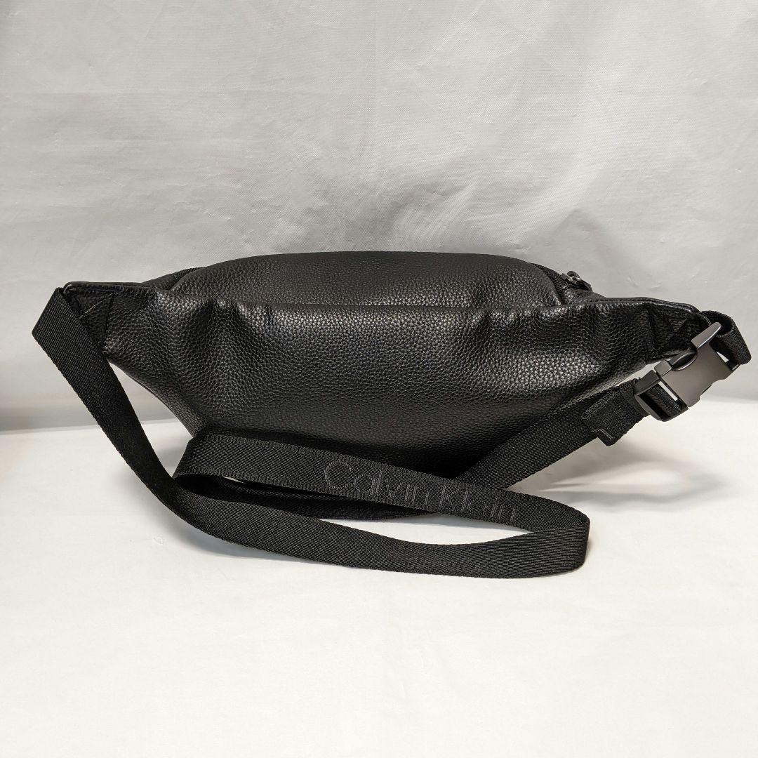 美品   ボディバッグ ウルトラライトウエストバッグ