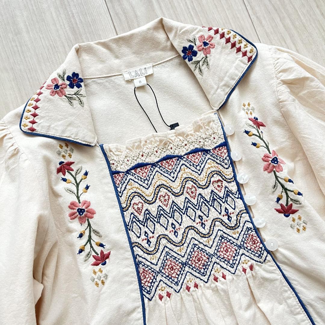 25AW新作未使用タグ付き★ Lali Kids エンブロイダリーワンピ 8Y