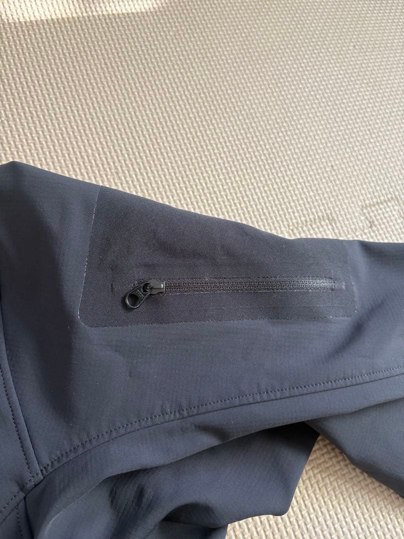 m*n様 アークテリクス　epsilon lt jacket サイズM