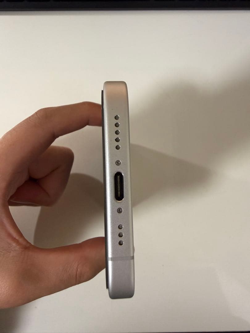 スマートフォン本体 iPhone 16 256GB