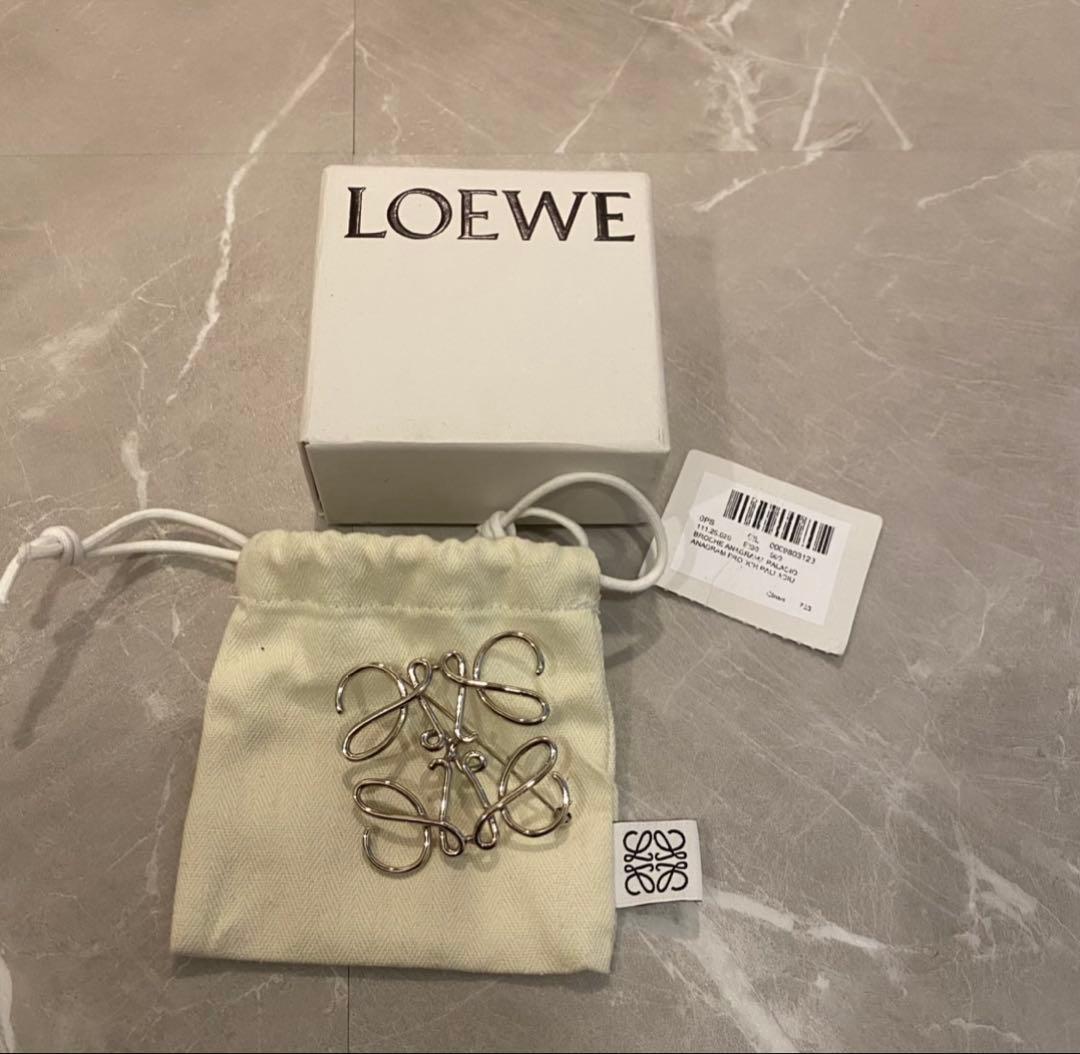 LOEWE ブローチ 美品