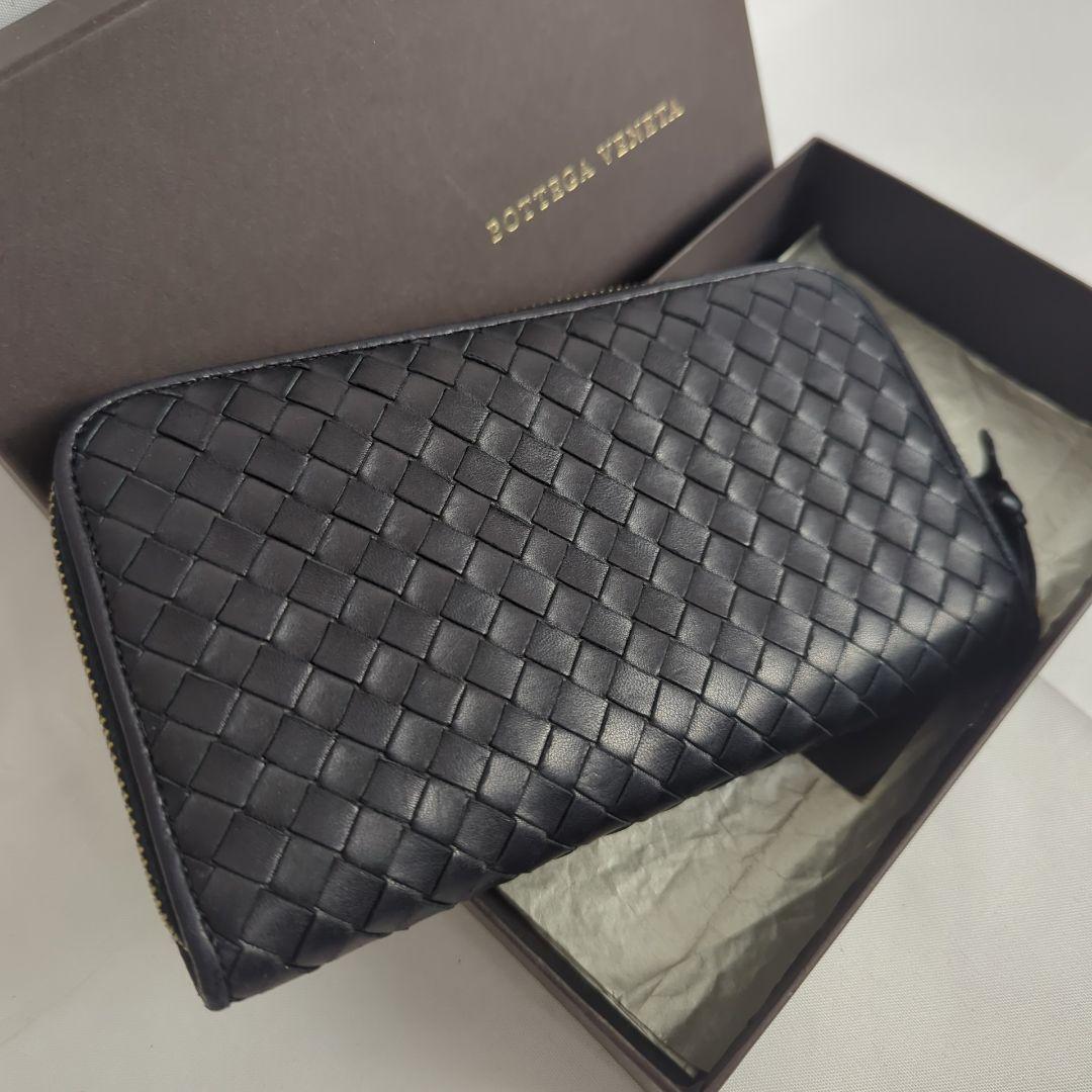 【美品】BOTTEGA VENETA イントレチャート 長財布 ジップ ジッピー