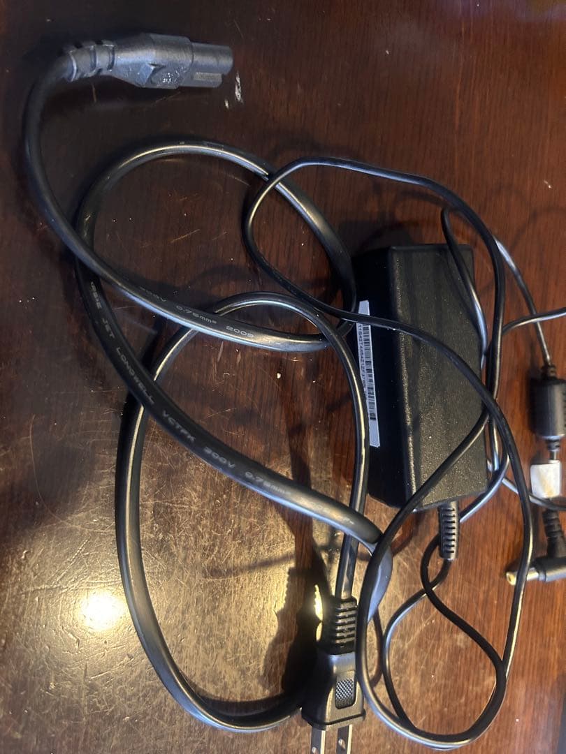 Lenovo IdeaPad ホワイト ノートPC