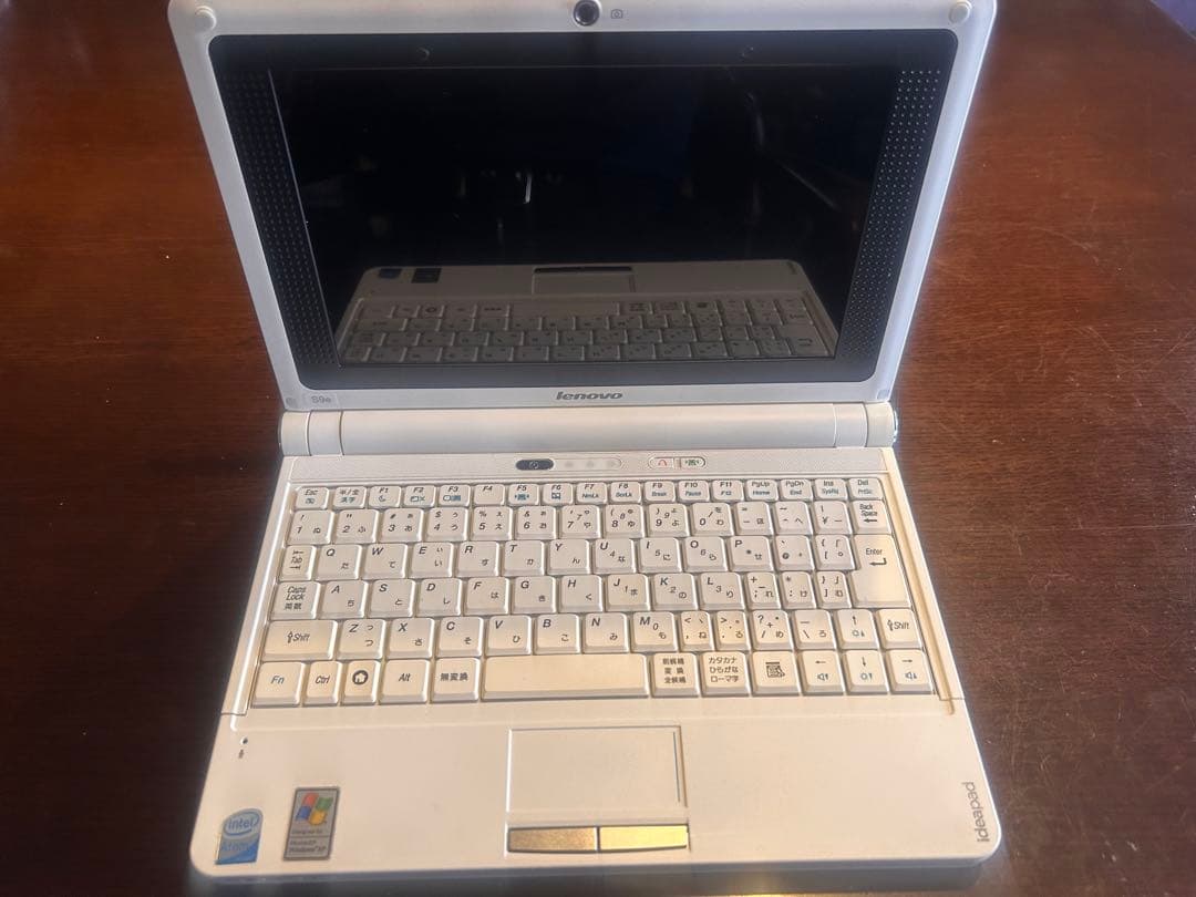 Lenovo IdeaPad ホワイト ノートPC