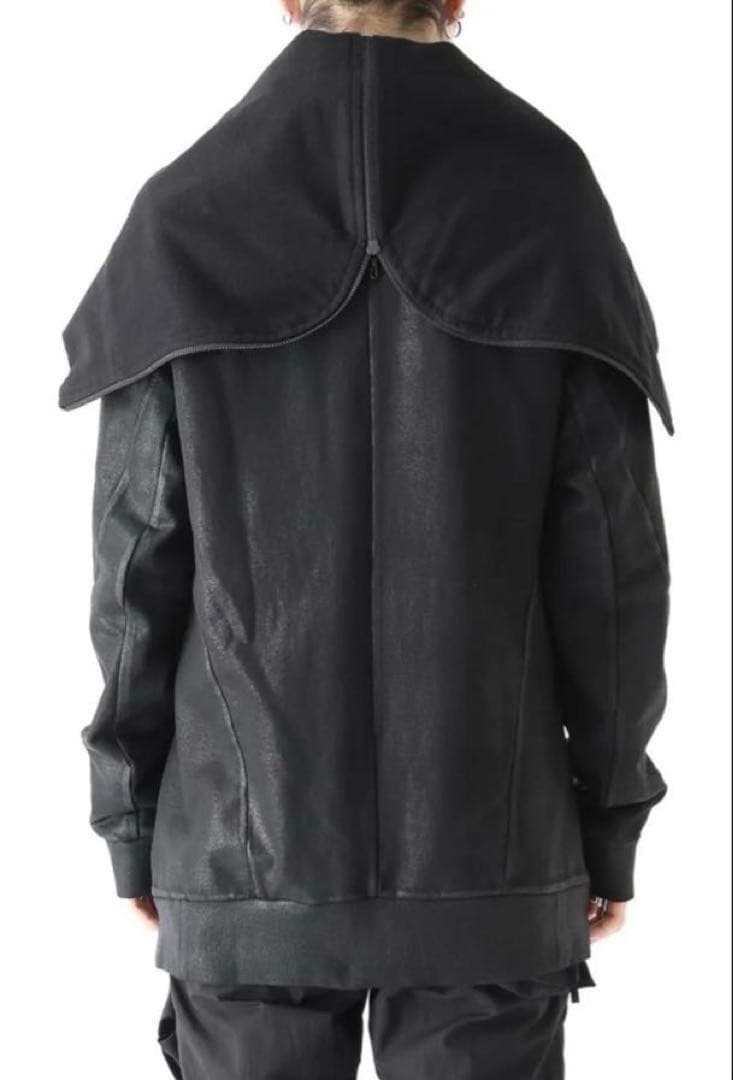 【ユリウスJULIUS APCLPSジオメトリックコーティングパーカーサイズ1】