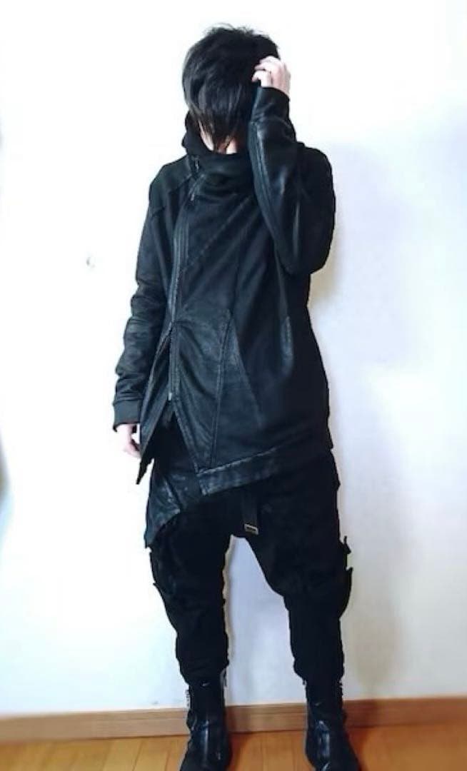 【ユリウスJULIUS APCLPSジオメトリックコーティングパーカーサイズ1】