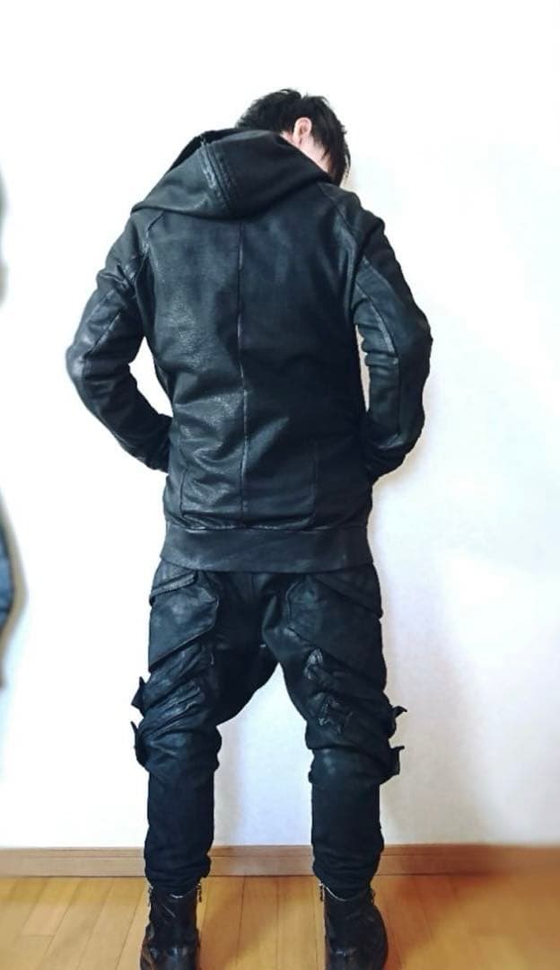 【ユリウスJULIUS APCLPSジオメトリックコーティングパーカーサイズ1】