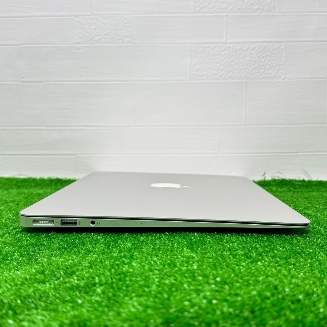 MacBook Air i5 SSD256GB 4GBノートパソコンPC