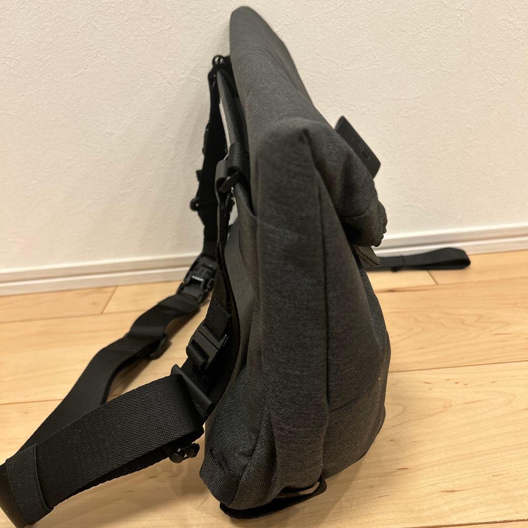 NID RADIANT ショルダーバッグ ボディバッグ HYBRID NIID