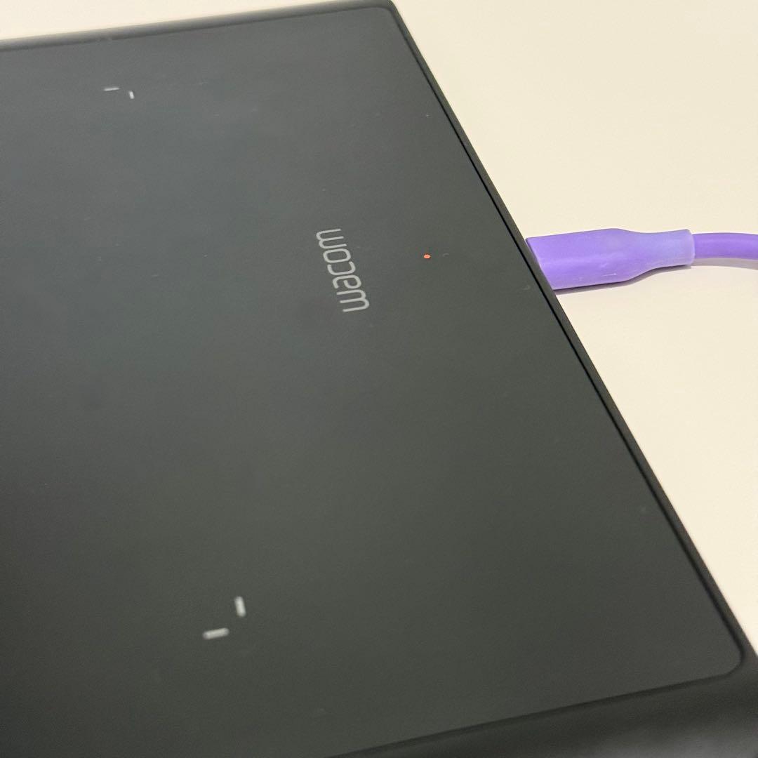 Wacom Intuos Pro Mサイズ PTH-660