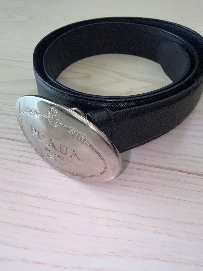 PRADA ブラックレザー ベルト　ユニセックス