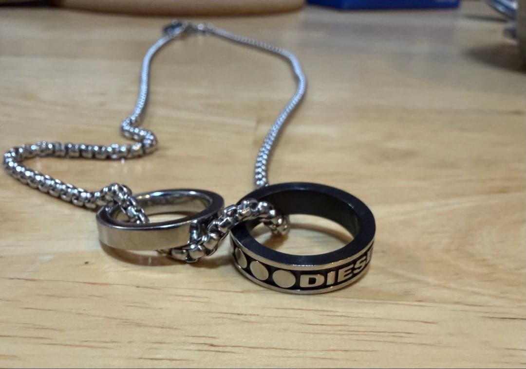 DIESEL ネックレス ダブルリング シルバー ブラック