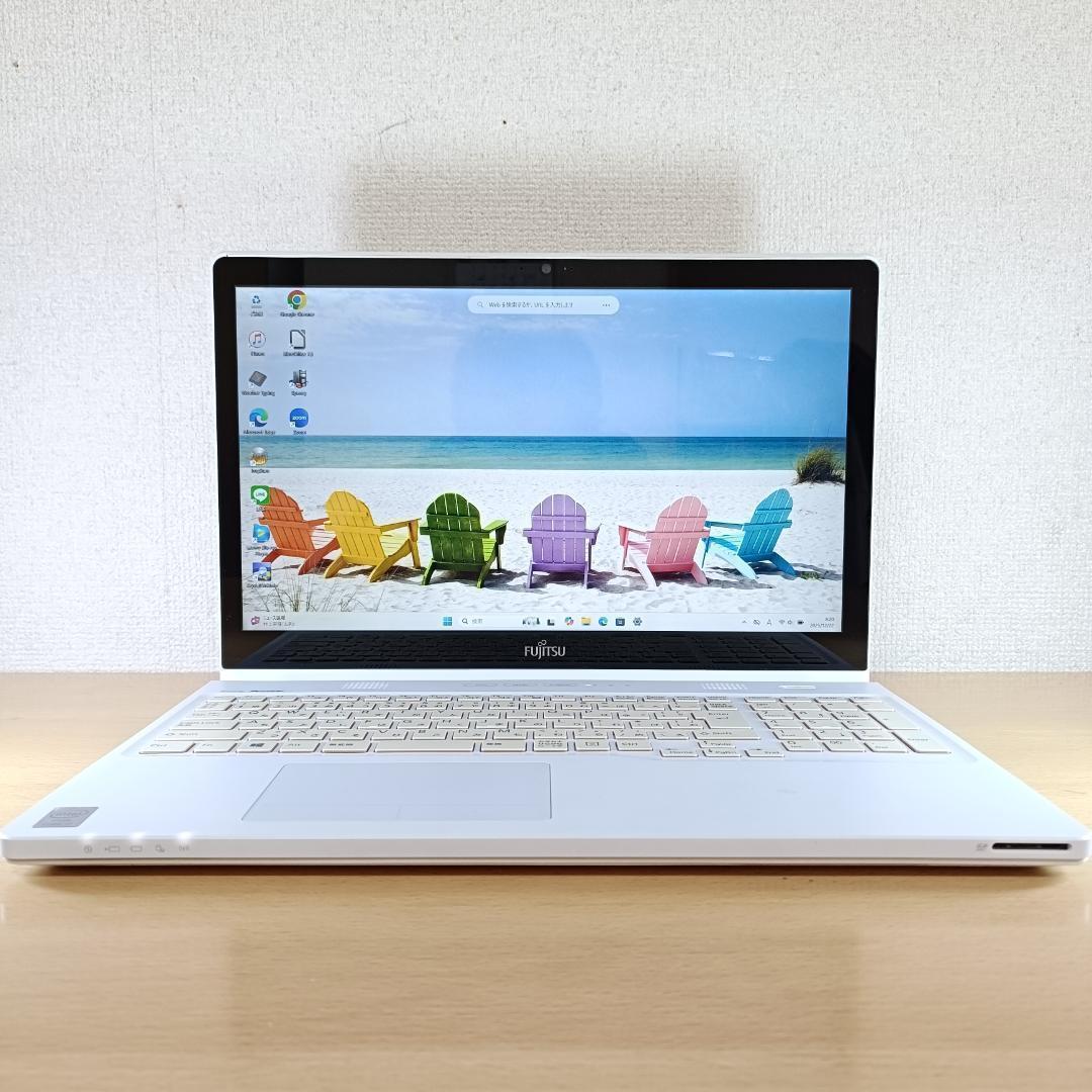 メモリ16GB ノートPC Core i7 Windows11 SSD 富士通