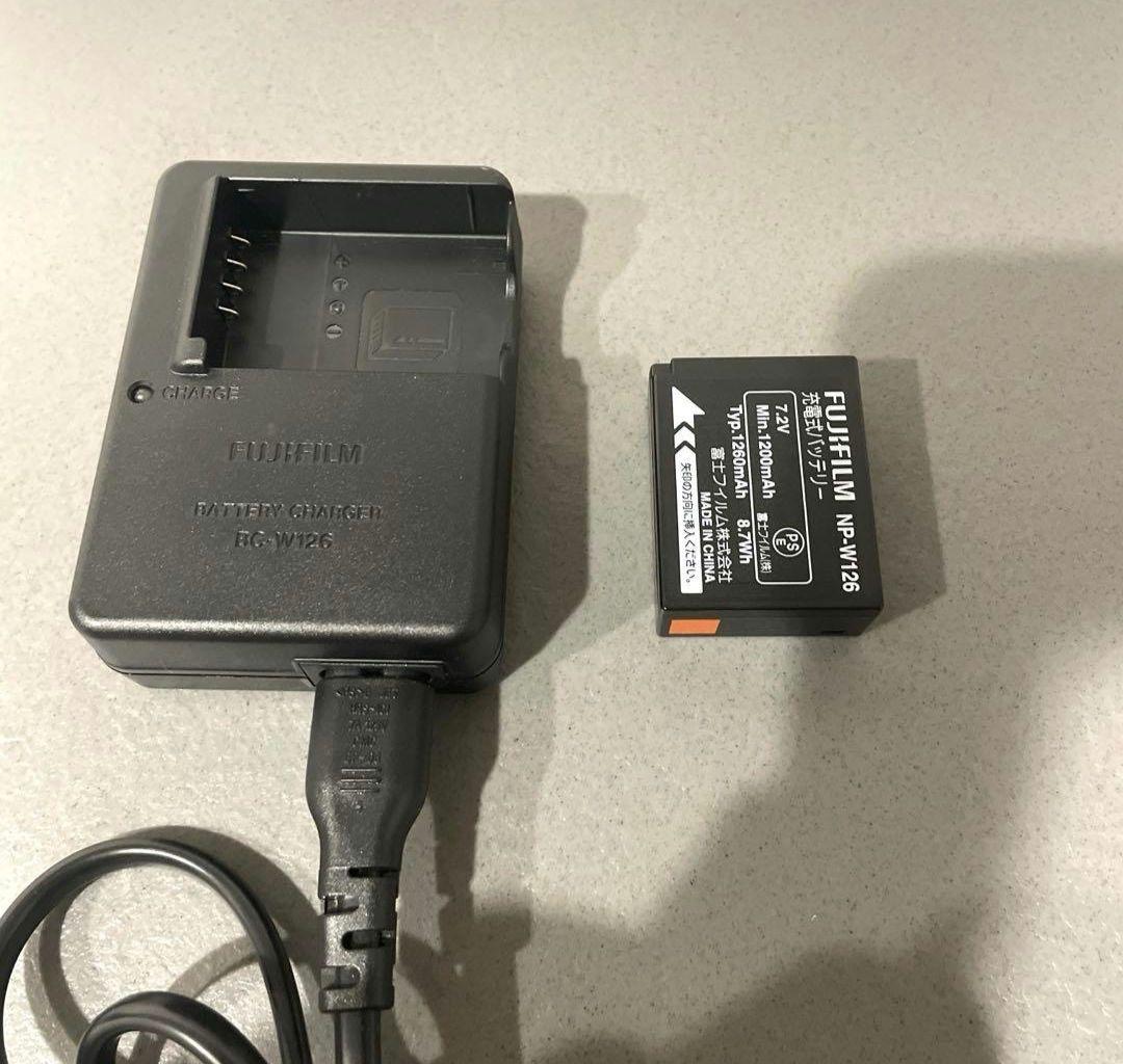 FUJIFILM X-A1 ミラーレス一眼レフカメラ