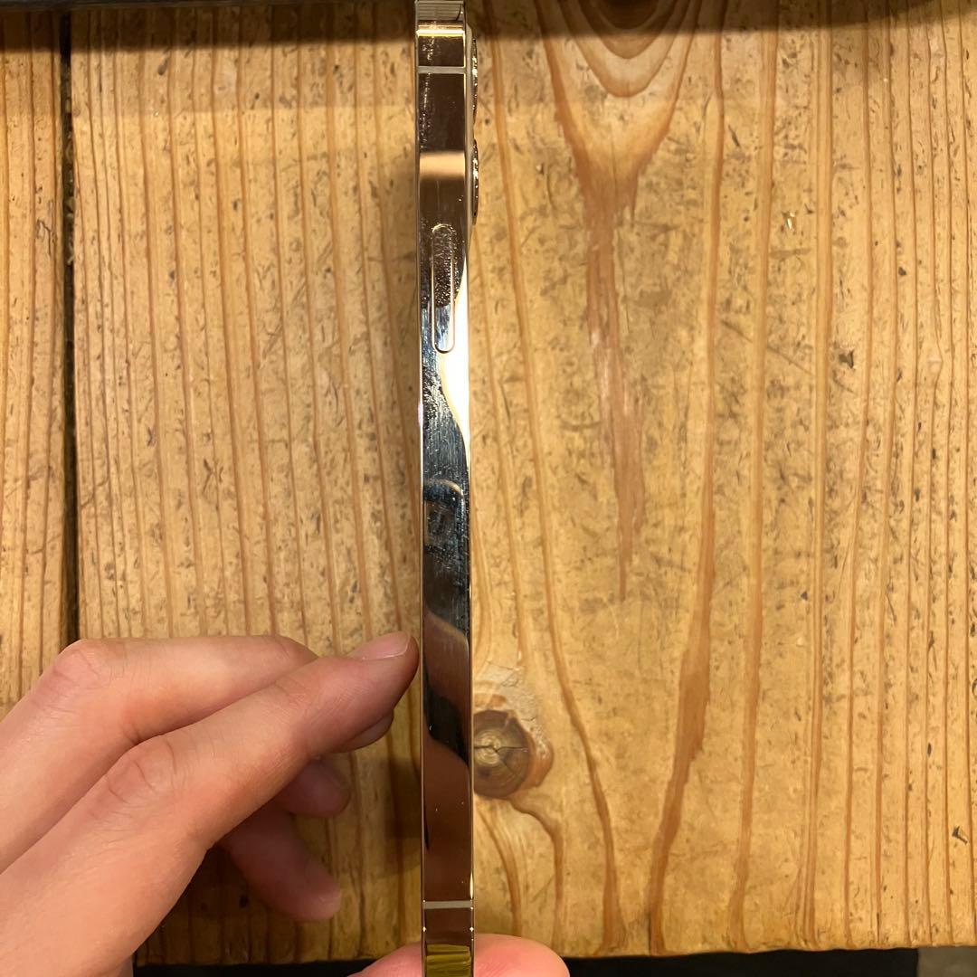 Apple iPhone 12 Pro ゴールド　本体