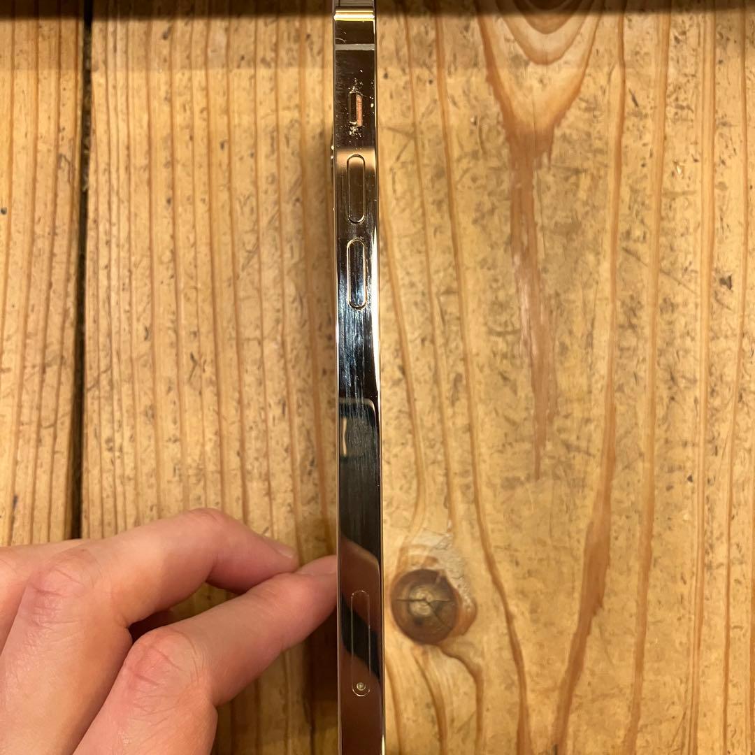 Apple iPhone 12 Pro ゴールド　本体