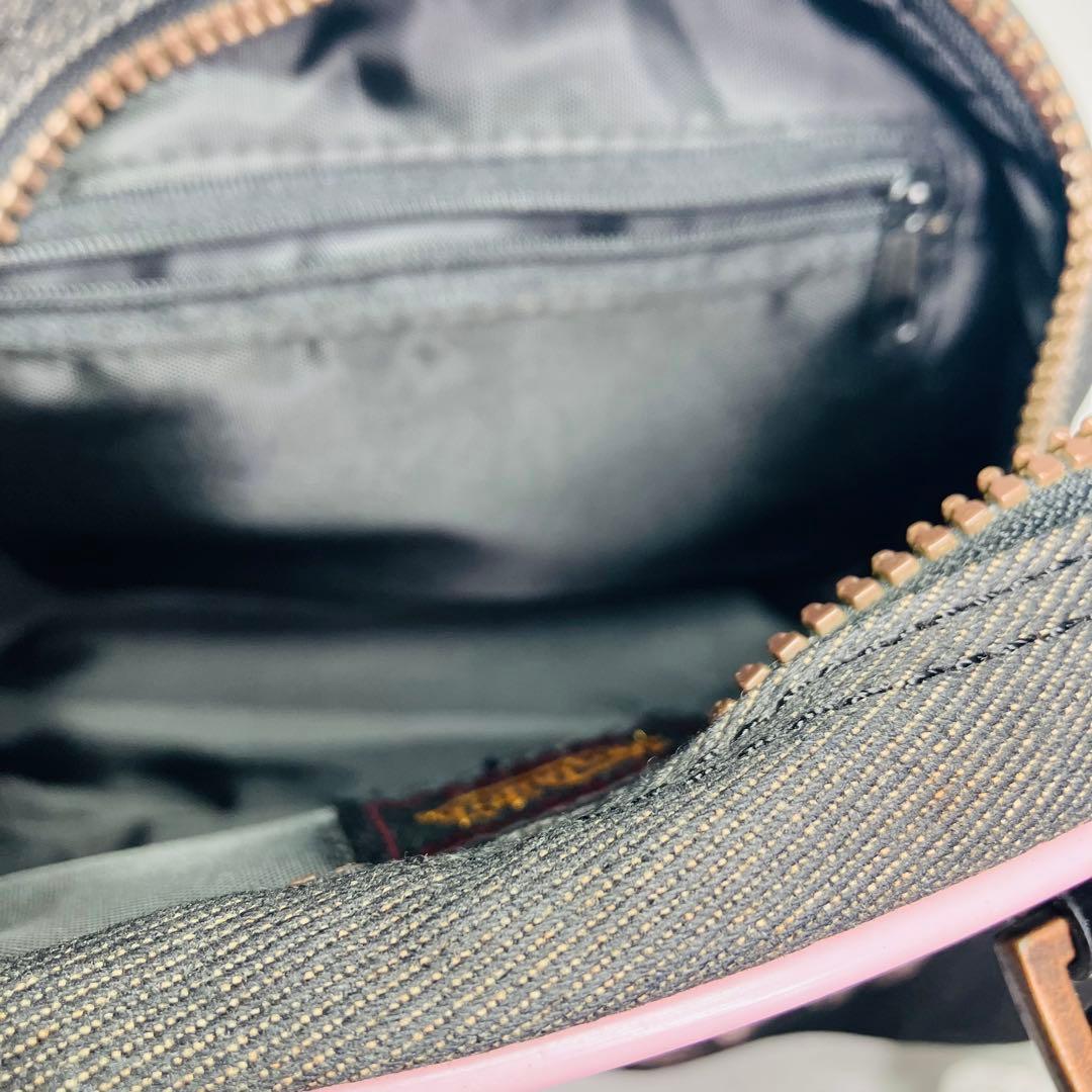 【美品】Von Dutch キャンバス　ミニボストンバッグ ブラック　ピンク
