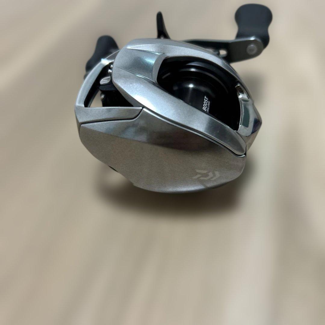 ダイワ　21ジリオンSVTW1000H (右ハンドル/ギア比：7.1)