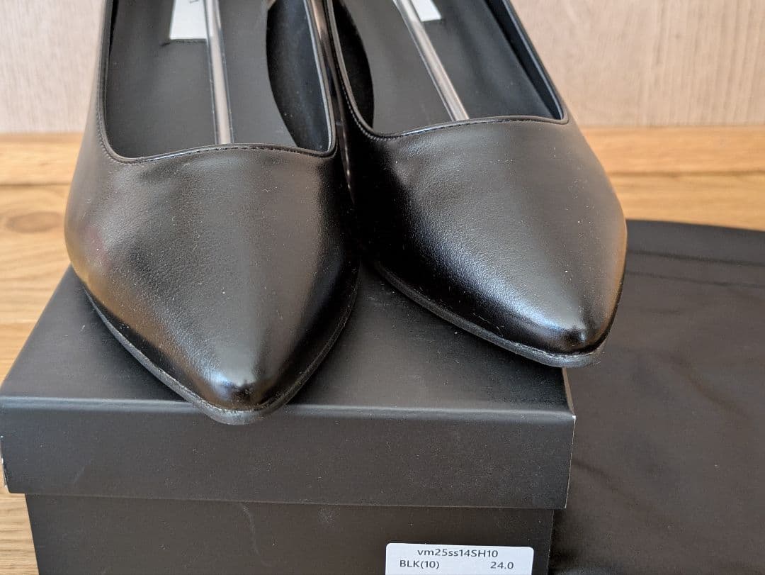 ヴィリーナ ヒール5cm/晴雨兼用ポインテッドパンプス（ブラック）