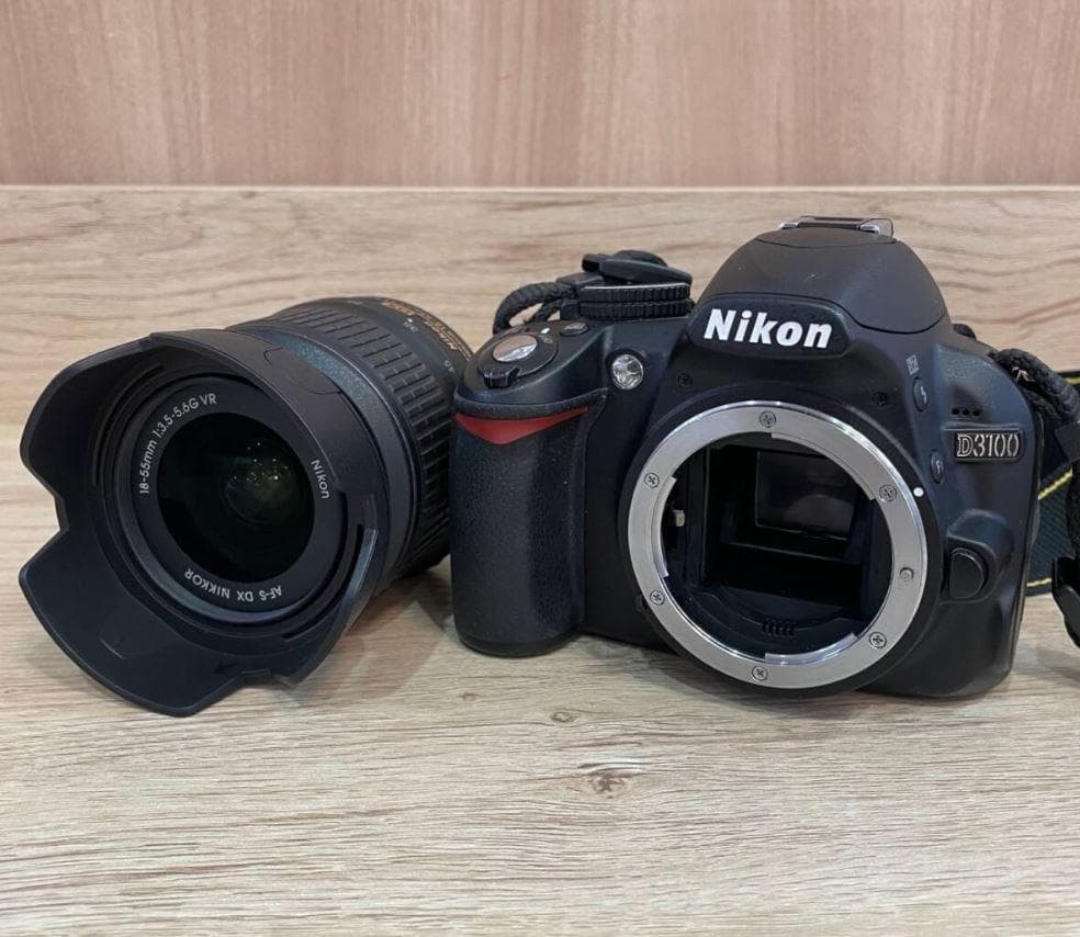 完動品✨ ニコン D3100 18-55mm セット 一眼レフ デジカメ