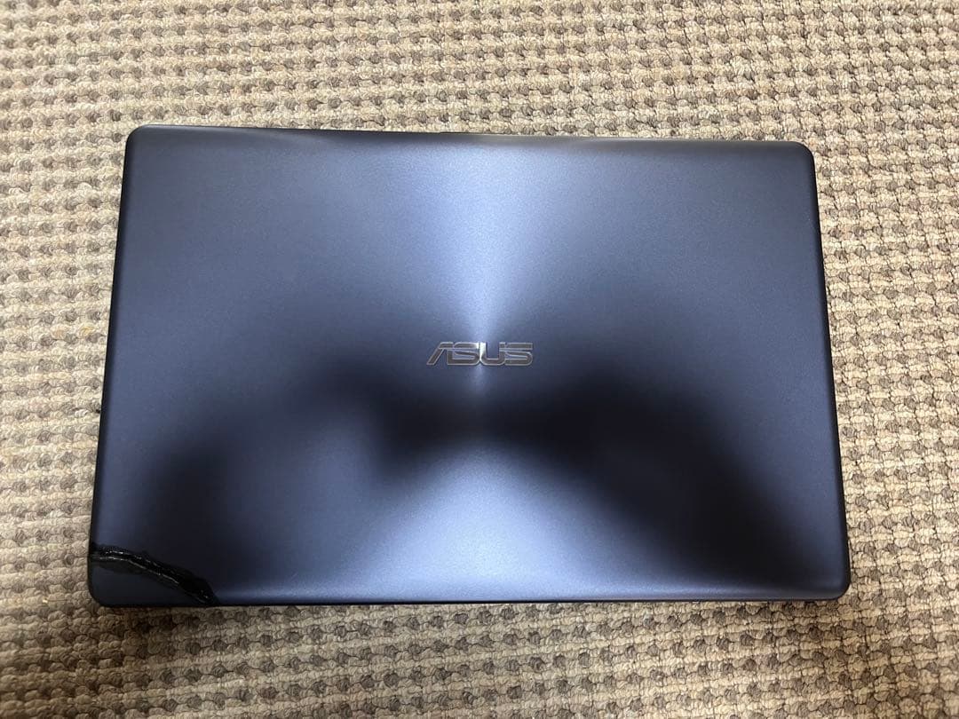 ASUS VivoBook X542U ノートパソコン　新品SSD 訳あり品