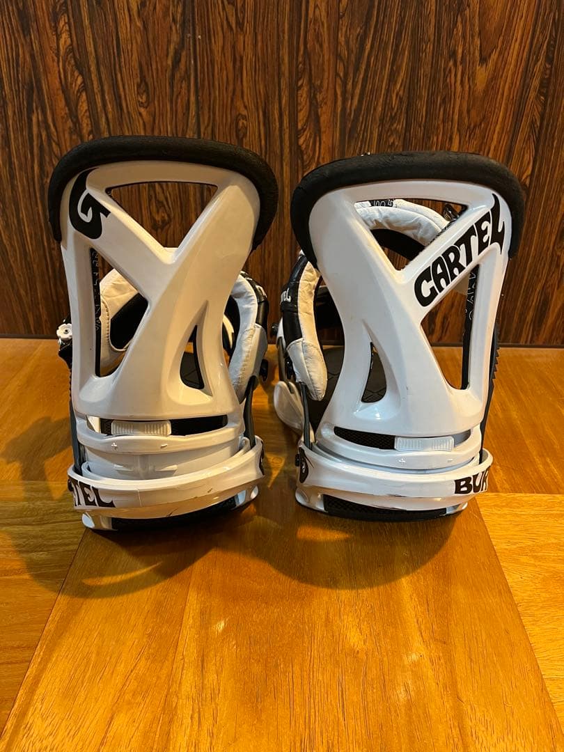 burton cartel Mサイズ　美品
