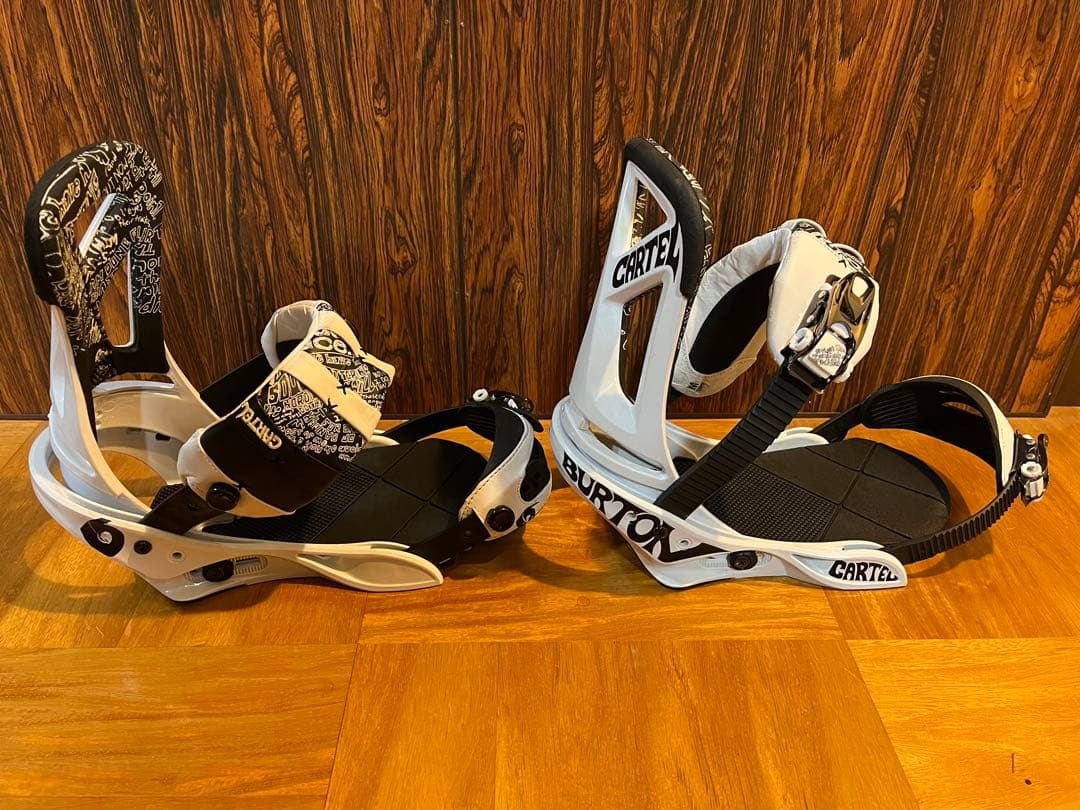 burton cartel Mサイズ　美品