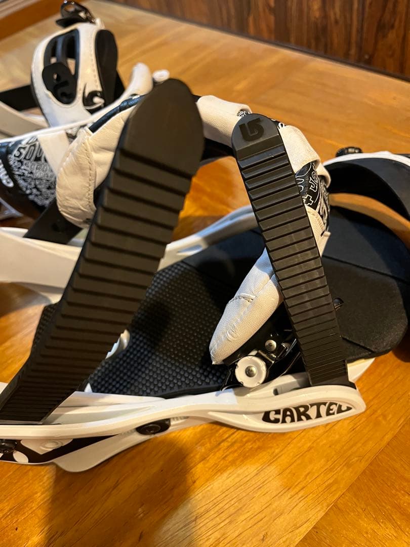 burton cartel Mサイズ　美品