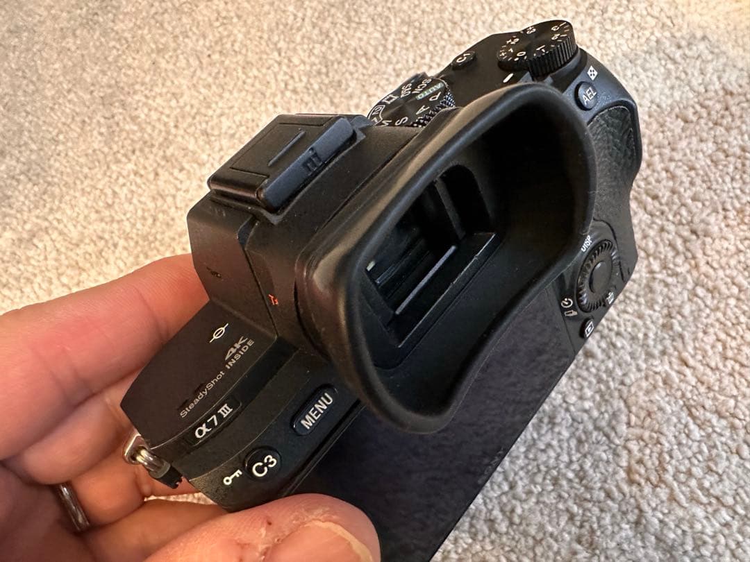 ユ*キ様 極美品　メーカーメンテナンス済　防湿庫保管　SONY α7 III 本